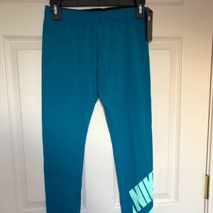 Nike Girls Pant in Size L